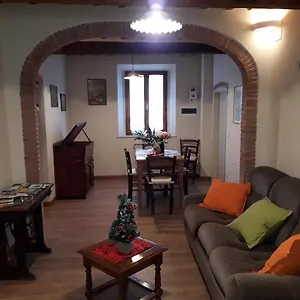 https://dinas-house-tuscany-holidays.it-tuscanyhotel.com